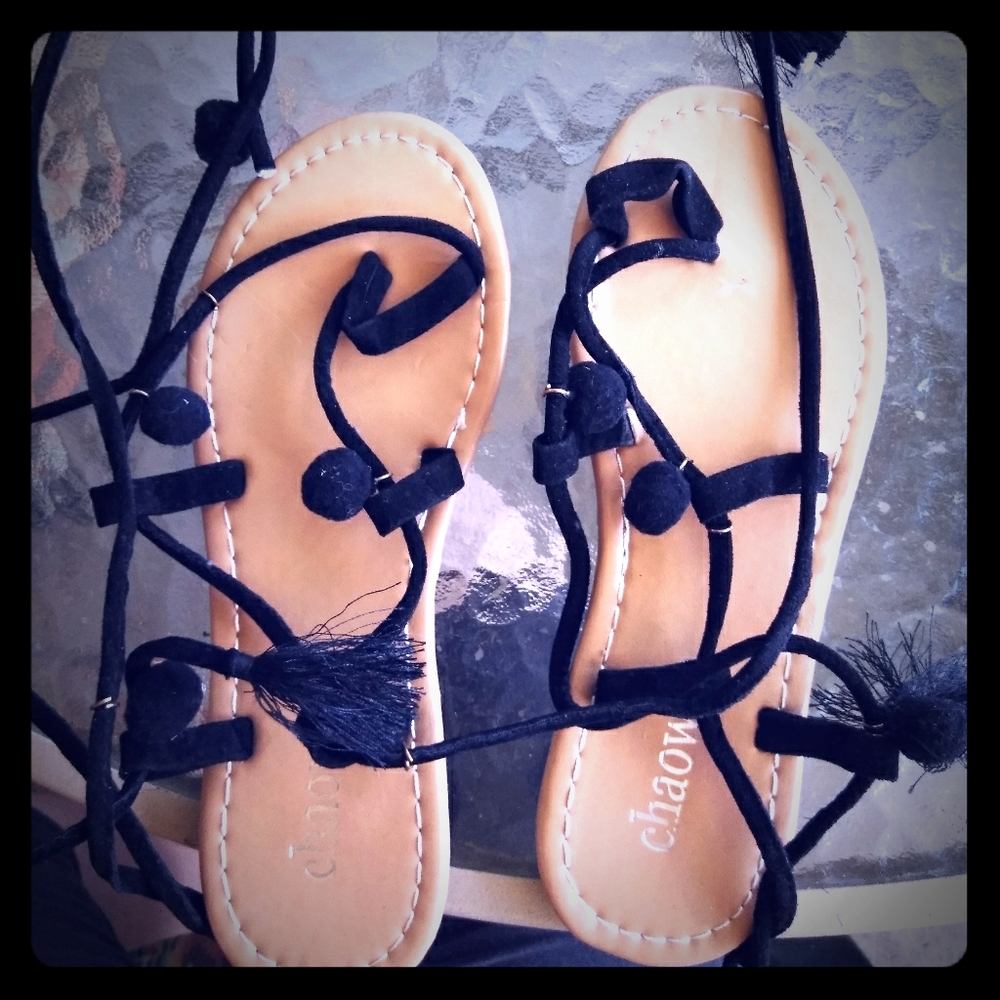 Chaowan brand new wrap around the ankle sandal